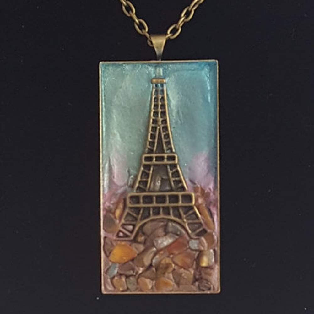 Pendent - Picture 2 of 2